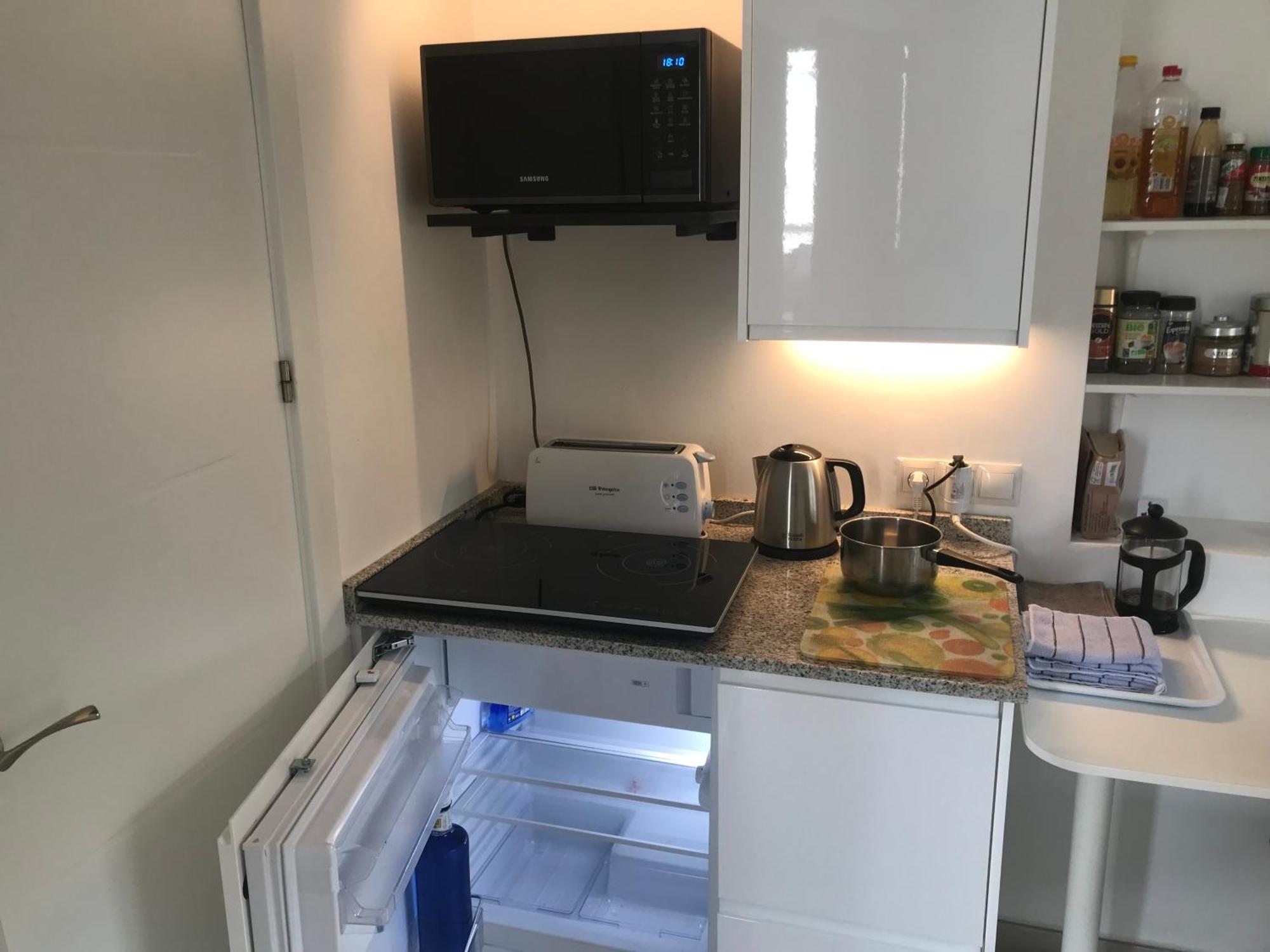 Studio Views Apartment, Cortijo Fruitful Hills Málaga